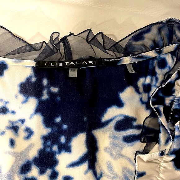 Top - Picture 8 of 11